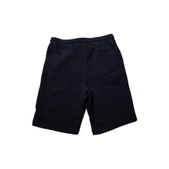 暗闇の向こう側:苦しむ少女の短編